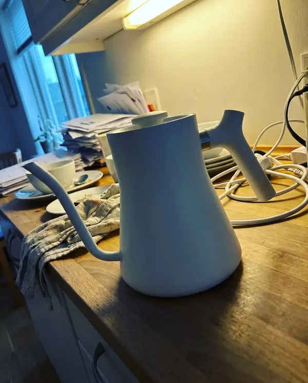 Professional Product Photo in One Click with AI on Lumageni — before